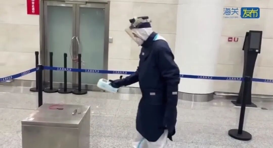 直擊查貨現場!上海仁機核素識別儀為大連海關精準攔截放射性 “護身符” 直擊查貨現場!上海仁機核素識別儀為大連海關精準攔截放射性 “護身符”